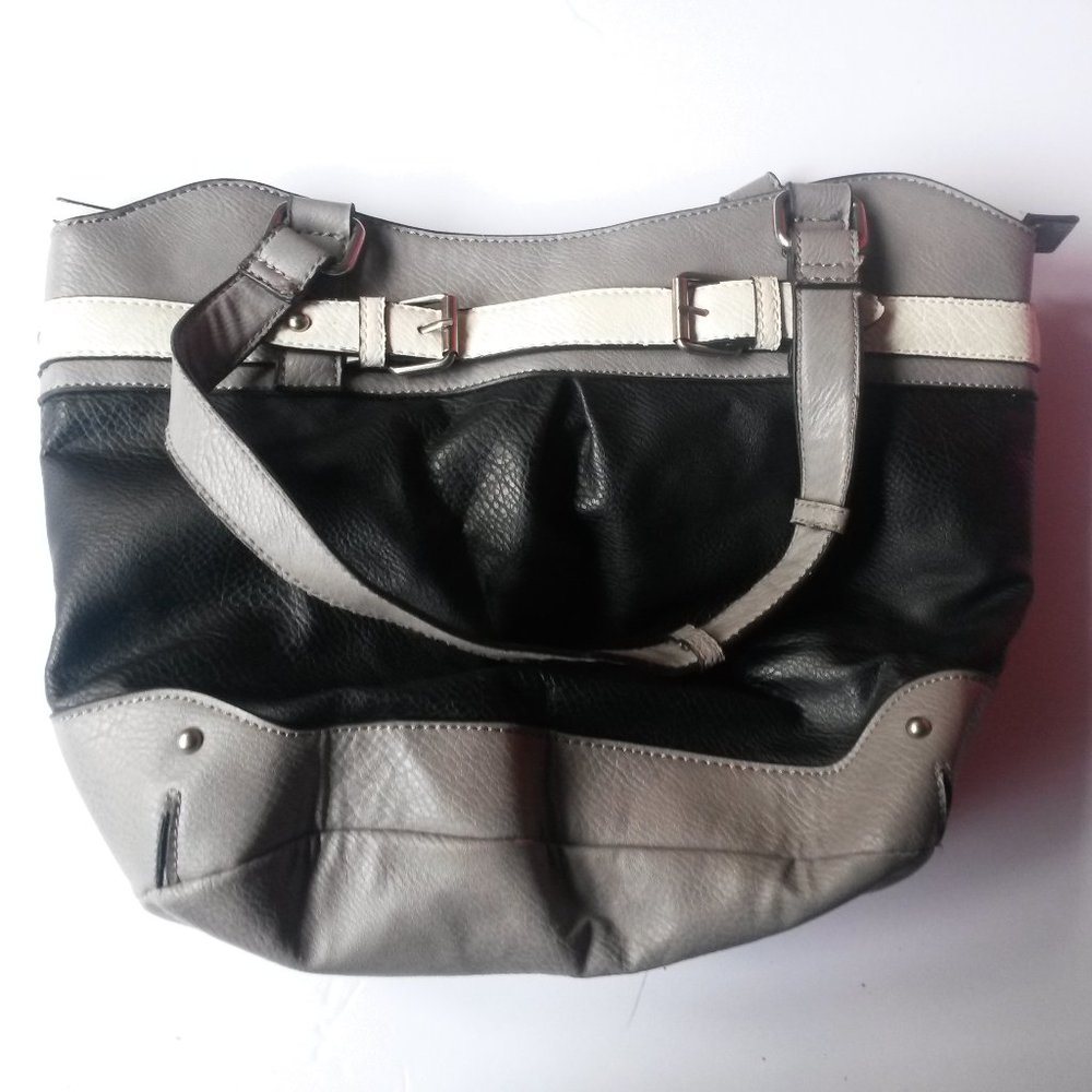 Plum Brand Purse Black White and Gray